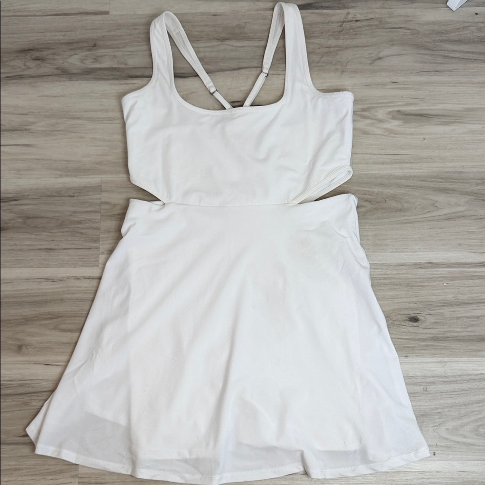 NWT Abercrombie &Fitch White sleeveless Dress w side cut out Sz Med - Picture 2 of 12